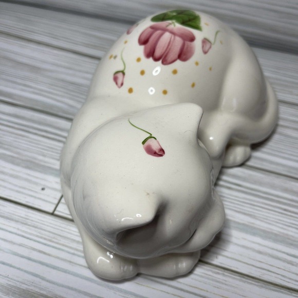 Vintage Hand Painted Pink Green Floral Ceramic Sleeping Cat Kitten - Picture 4 of 8